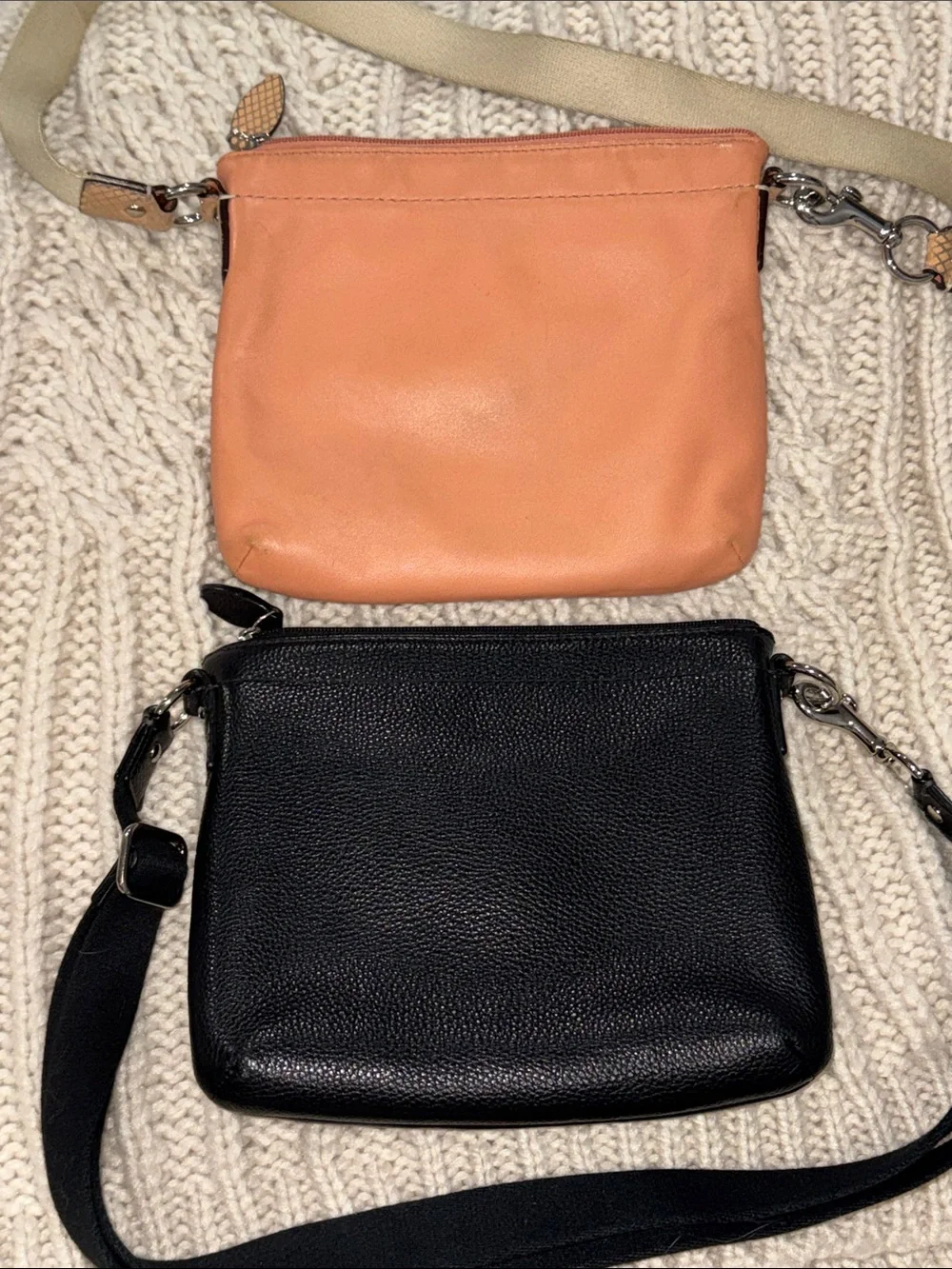 Coach Vintage Crossbody Bags in Peach or Black 🌻Choose one🌻